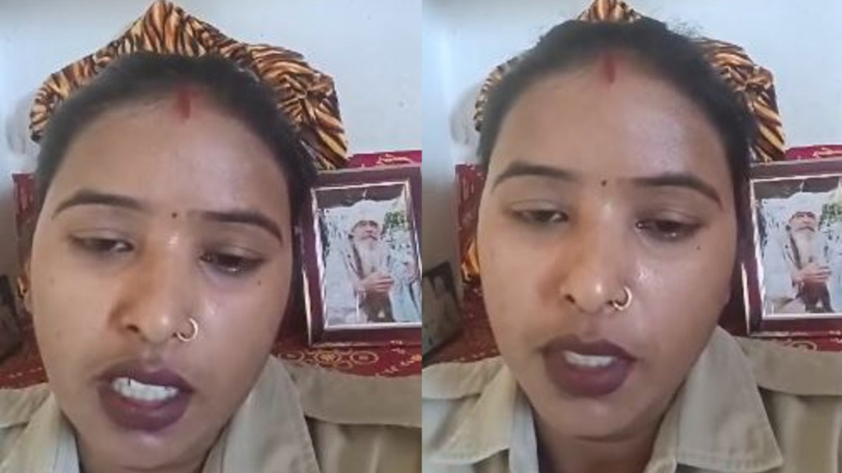 शिकायत पर कार्रवाई नहीं करना SO को पड़ा भारी, महिला कांस्टेबल ने आंखों में झोंकी मिर्च…लाठी से पीटा
