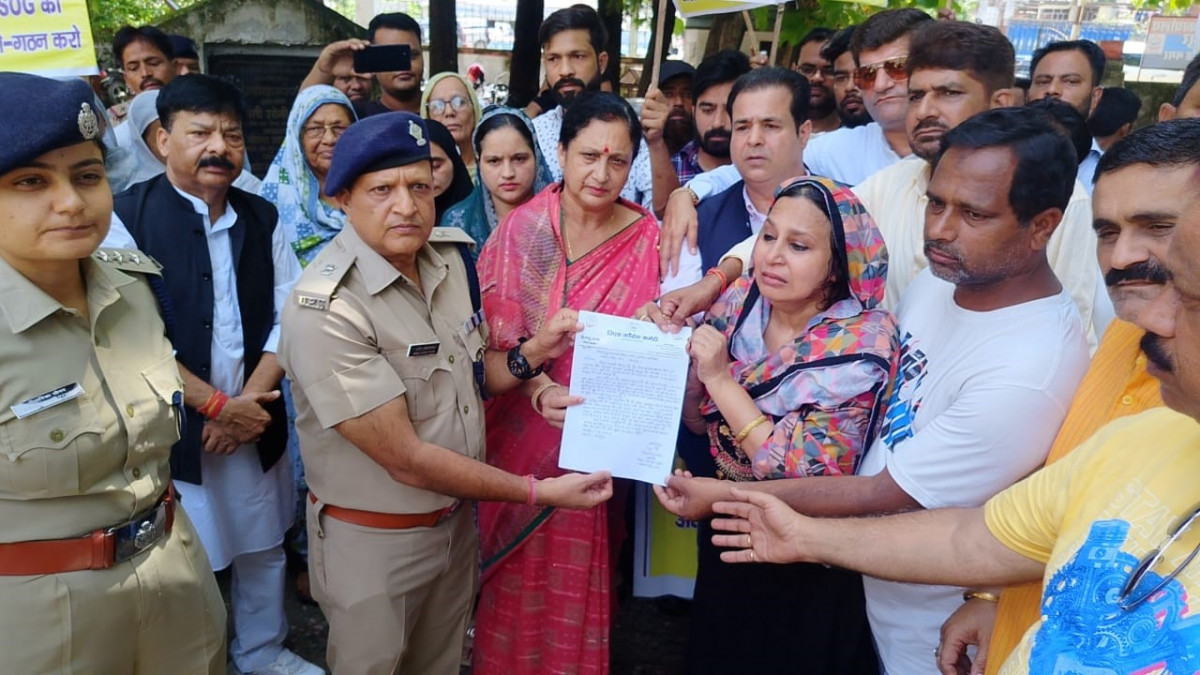 हमजा की बरामदगी नहीं होने से भड़के कांग्रेस कार्यकर्ता