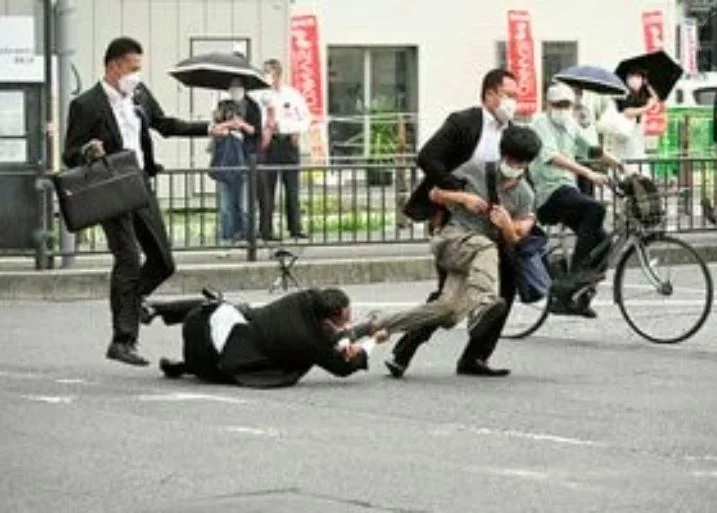 पद्म विभूषण शिंजो आबे को गोली मारने के आरोपी की पहचान, बंदूक भी बरामद