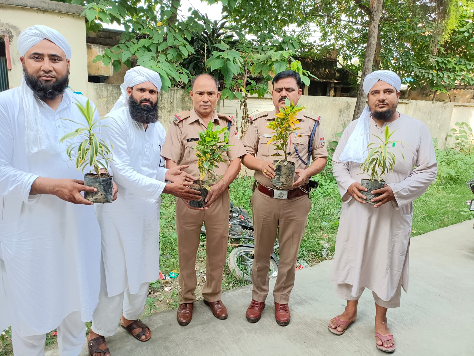 मुस्लिम सामाजिक संस्था दावते इस्लामी इंडिया द्वारा 1 करोड़ 20 लाख पेड़ लगाने का संकल्प