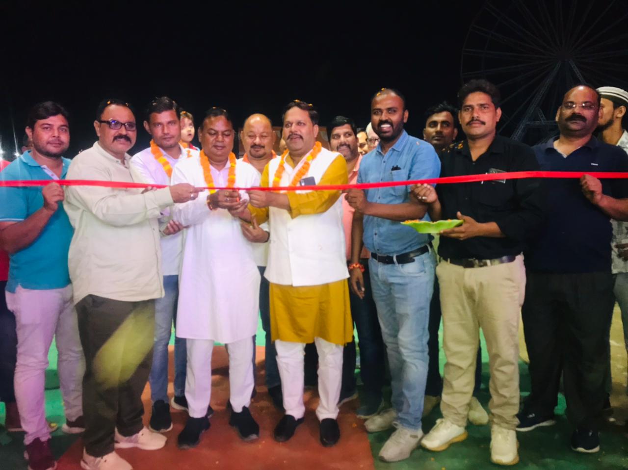 गांधी पार्क में हुआ भव्य दीवाली मेले का आगाज, मेयर रामपाल व प्रदेश मंत्री विकास शर्मा ने किया शुभारंभ