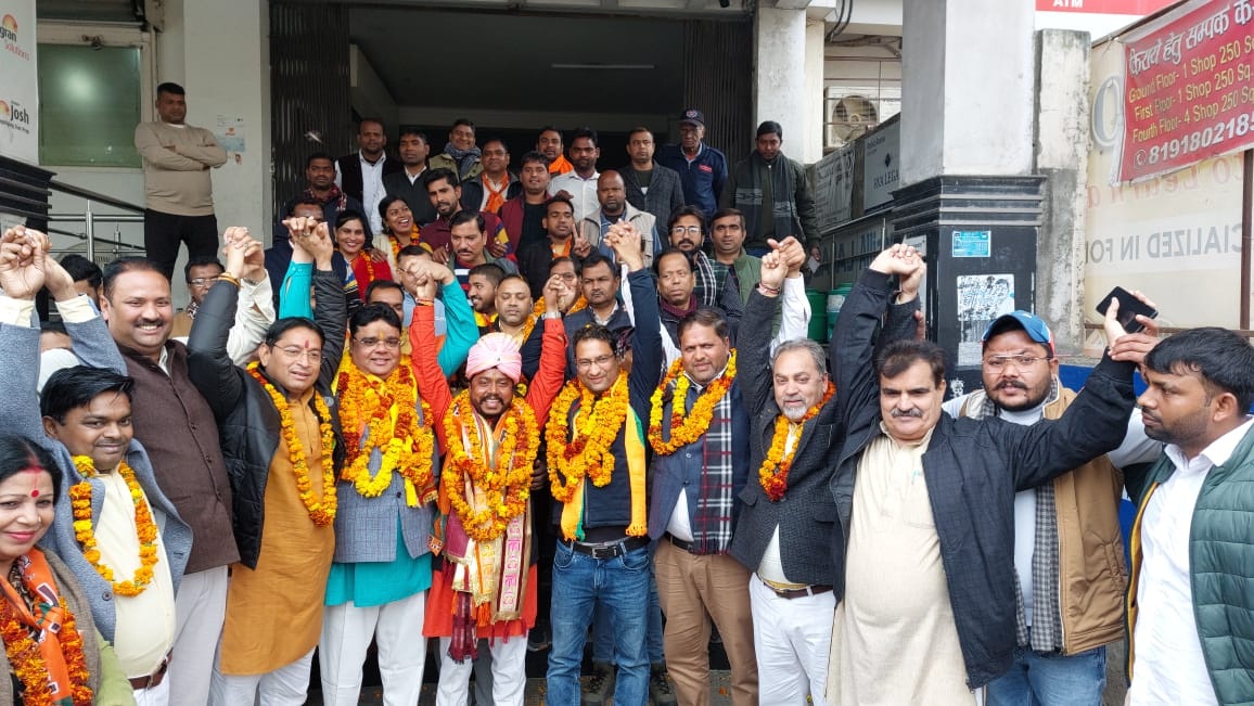 विधायक अरोरा के कार्यालय पर मण्डल तीनो अध्यक्षो का हुआ स्वागत