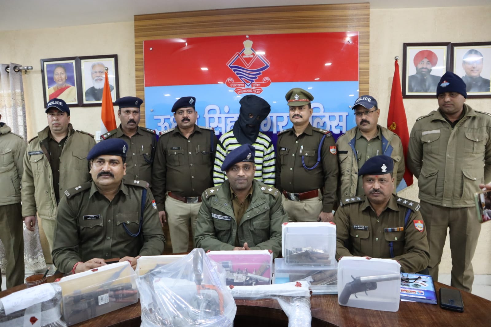 पुलिस ने अवैध हथियार बनाने की फैक्ट्री का किया भंडाफोड़, एक गिरफ्तार