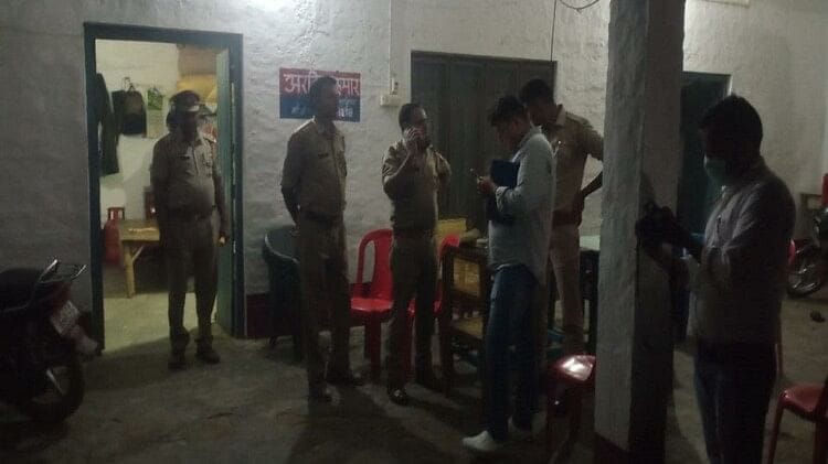 हेड कांस्टेबल ने अपने आप को गोली मारकर जान देने की कोशिश