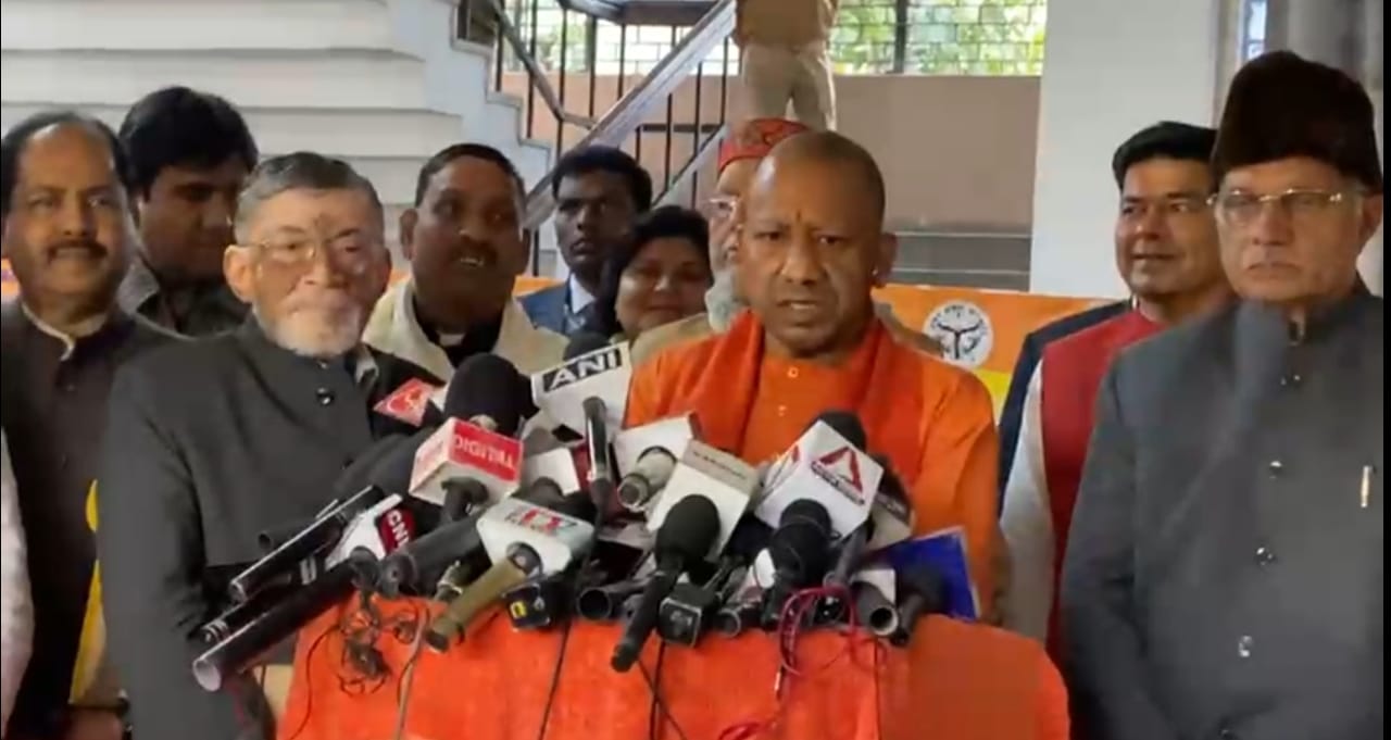 सीएम योगी पहुंचे बरेली 3405 करोड़ योजनाओं का किया शिलान्यास और लोकार्पण