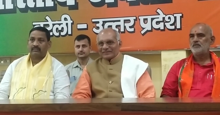 आंवला लोकसभा में 25 अप्रैल को प्रधानमंत्री मोदी की रैली,, कैबिनेट मंत्री धर्मपाल बोले 87% जनता मोदी के साथ*