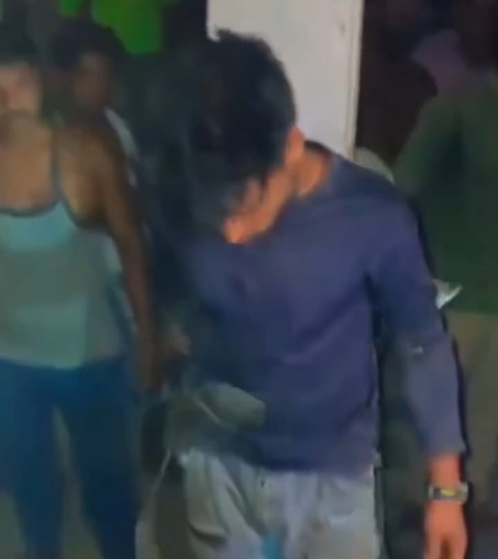 आधी को प्रेमी को प्रेमिका से मिलना पड़ा भारी ग्रामीणों ने खंभे से बांधकर प्रेमी को बेरहमी से पीटा