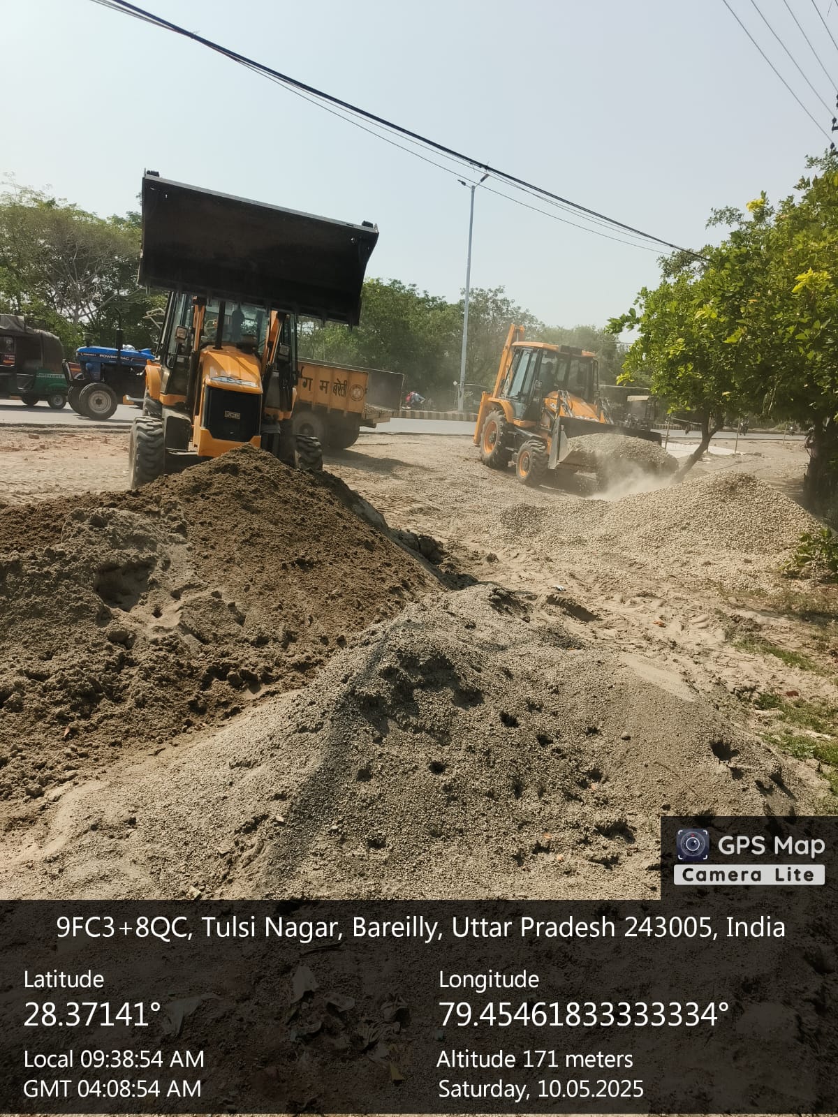 अवैध रेता बजरी पर निगम का एक्शन 15000 का जुर्माना सामग्री जब्त