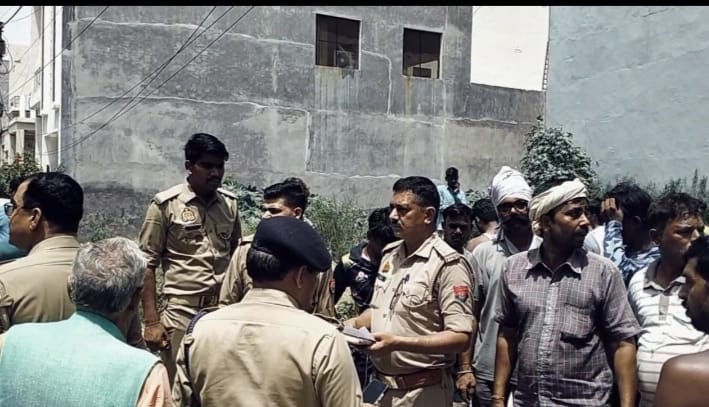 सीवर लाइन बनी मासूम की कब्र: लापता विराट का शव तीन दिन बाद मिला, इलाके में पसरा मातम