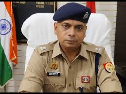 गंगा दशहरा पर रामगंगा घाट में श्रद्धालुओं की भीड़ प्रशासन ने लागू किया रूट डायवर्जन