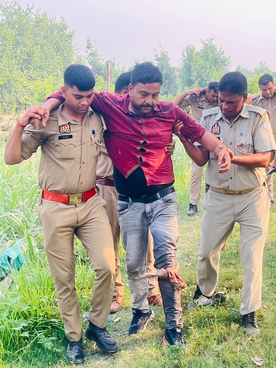 बरेली में मुठभेड़: तीन दर्जन मुकदमों वाले दो शातिर लुटेरे गिरफ्तार, पुलिस की बहादुरी से टूटा आतंक