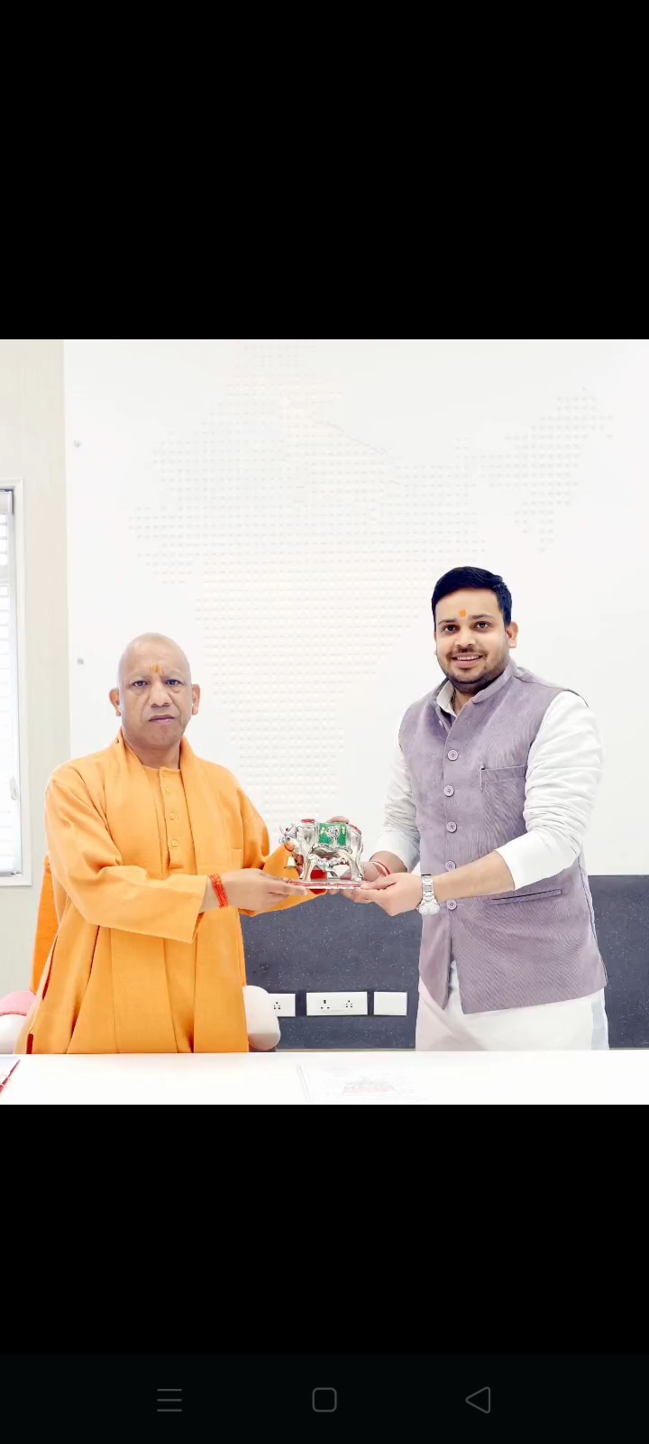 बरेली की युवा शक्ति की गूँज लखनऊ तक BJYM अध्यक्ष अमन सक्सेना ने CM योगी से की भेंट*