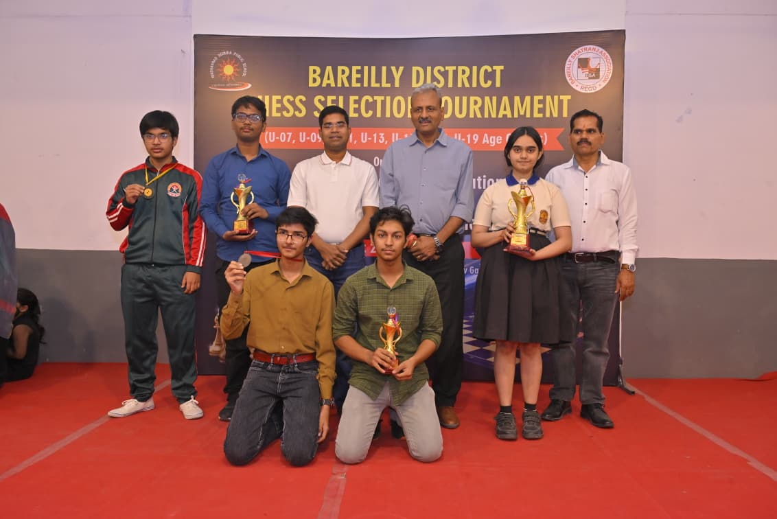 बरेली में जिला स्तरीय शतरंज चयन प्रतियोगिता का सफल आयोजन