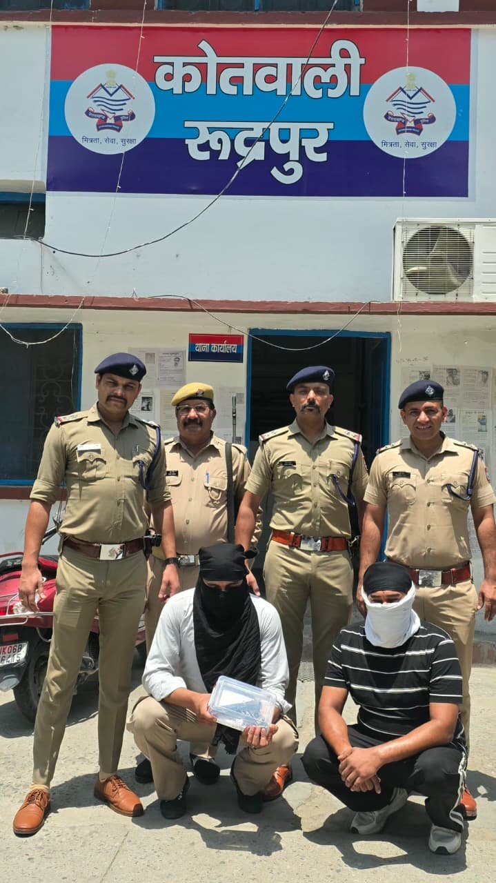 भाजपा नेता के परिवार को भयभीत करने वाले दो आरोपी गिरफ्तार, पिस्टल बरामद