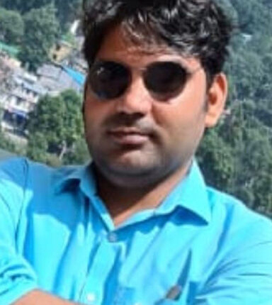 फंदे में लटका मिला राज्य कर के वैयक्तिक अधिकारी का शव