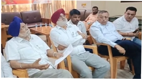 फिर फिसली हरभजन सिंह चीमा की जुबान: बोले- गर्म तासीर वाला खाना खाने से बढ़ रहे हैं यौन अपराध