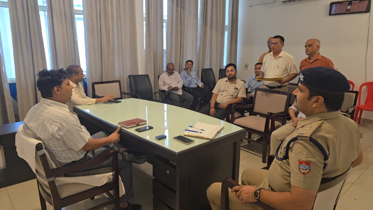 **”काशीपुर: अली खां में अराजकता पर सख्त हुए डीएम, अतिक्रमण हटाने के दिए निर्देश”*