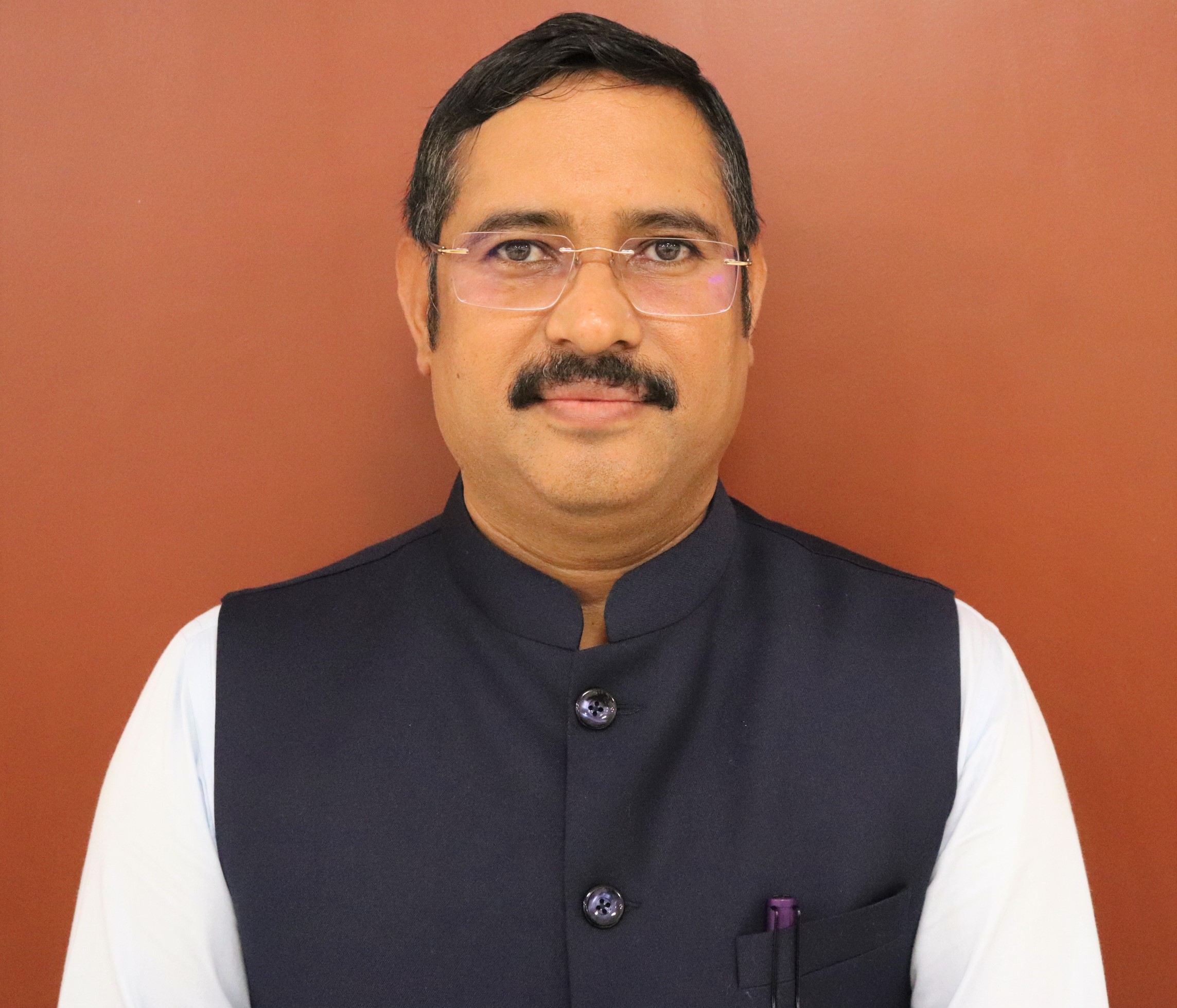 खतौनी के पुनरीक्षण व खतौनी में अंकित गाटों के अंश निर्धारण कार्यक्रम का संचालन प्रारम्भ   