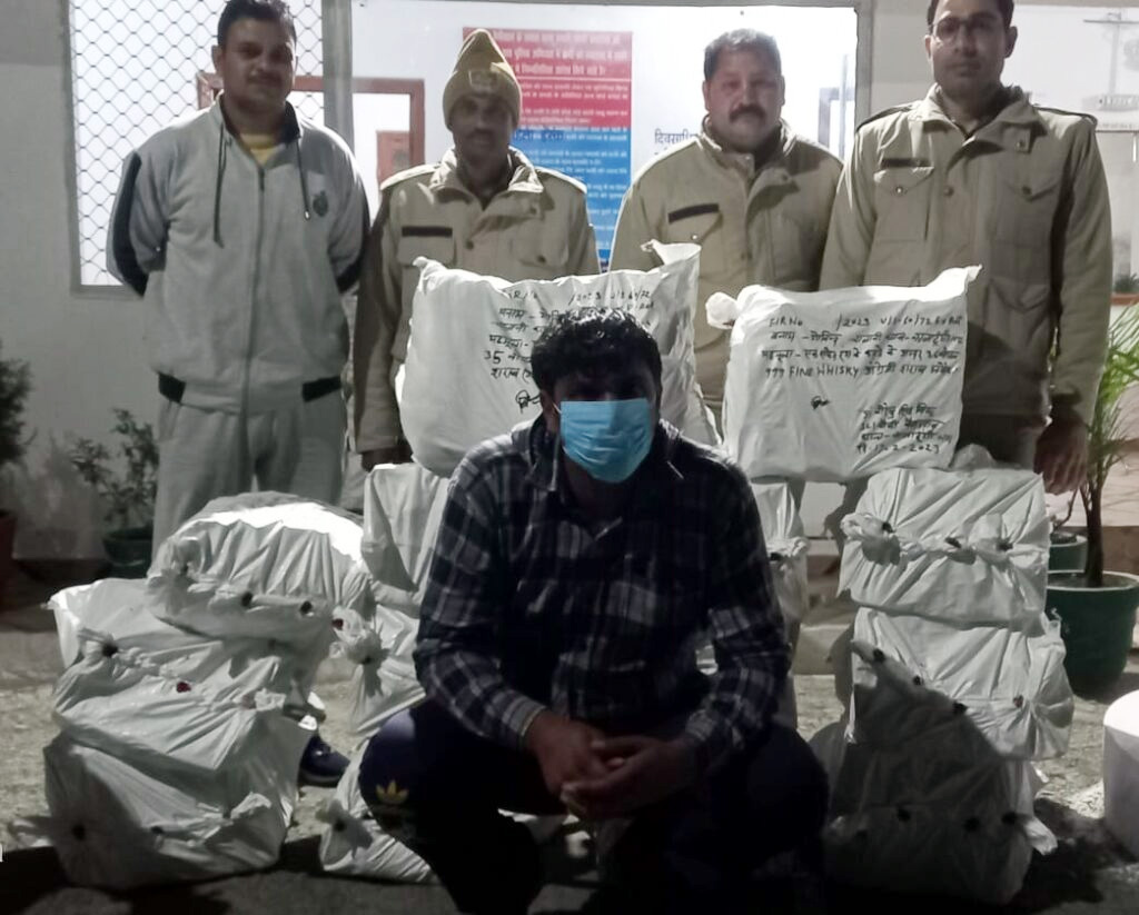 चण्डीगढ ब्राड की 480 बोतल अवैध अंग्रेजी शराब सहित तस्कर गिरफ्तार