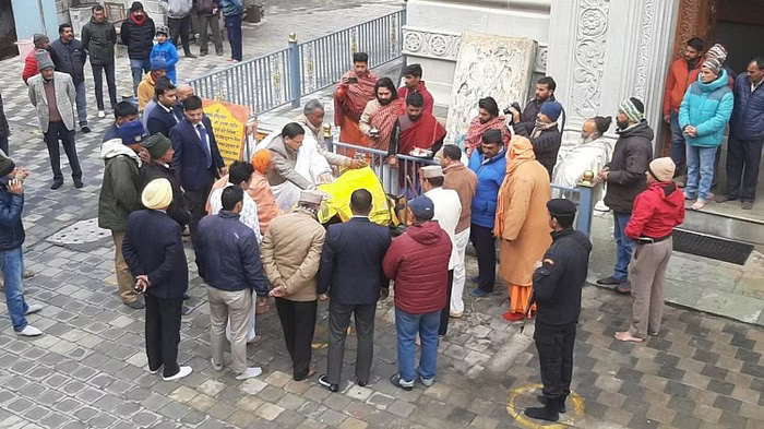 सेना और आईटीबीपी के अफसरों संग की सीएम ने बैठक  लोगों की सुरक्षा हमारी पहली जिम्मेदारी:धामी