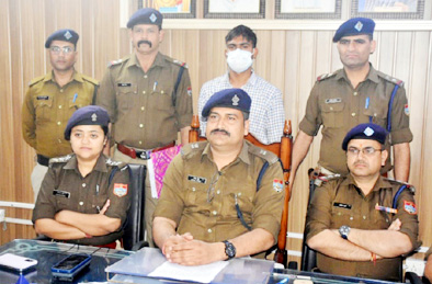 900 ग्राम अफीम के साथ अभियुक्त को किया गिरफ्तार