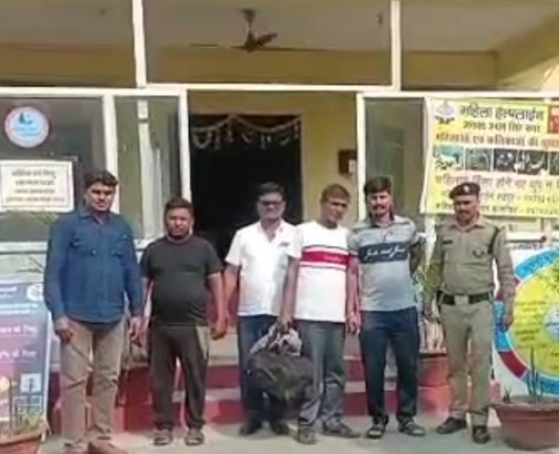 लाखों की ठगी के आरोपियों को पुलिस ने किया गिरफ्तार