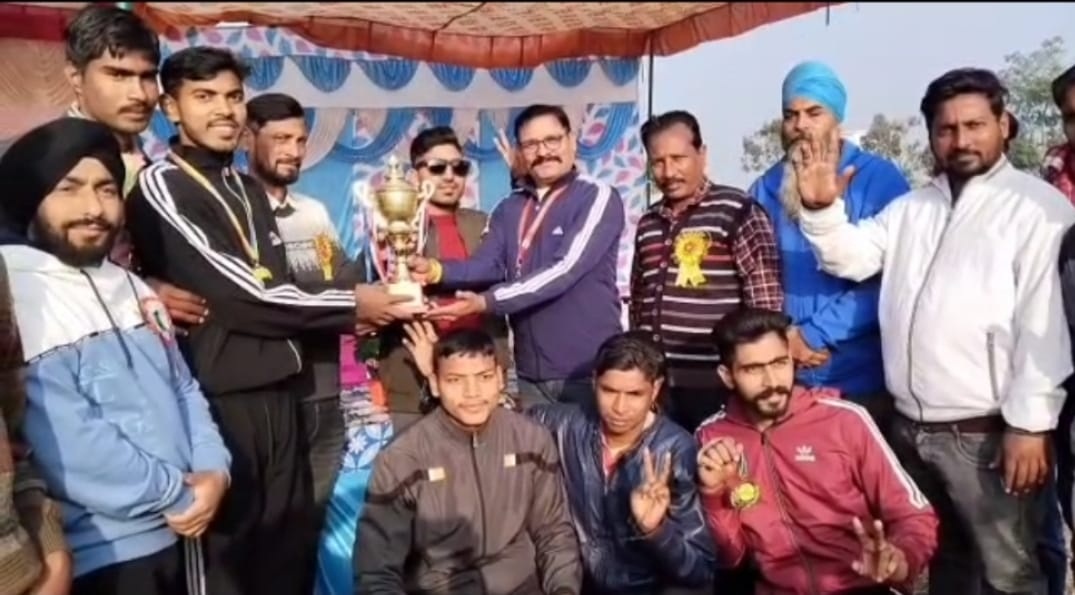 सीमांत सर्व समाज संगठन द्वारा आयोजित बॉलीबाल टूर्नामेंट