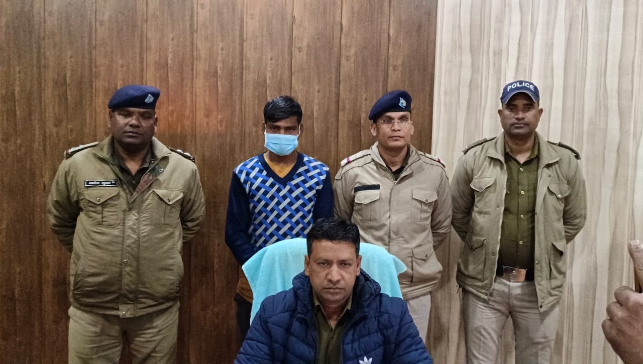 पुलिस ने  किया डाकघर में हुई चोरी का खुलासा  चोरी के माल सहित अभियुक्त को गिरफ्तार किया