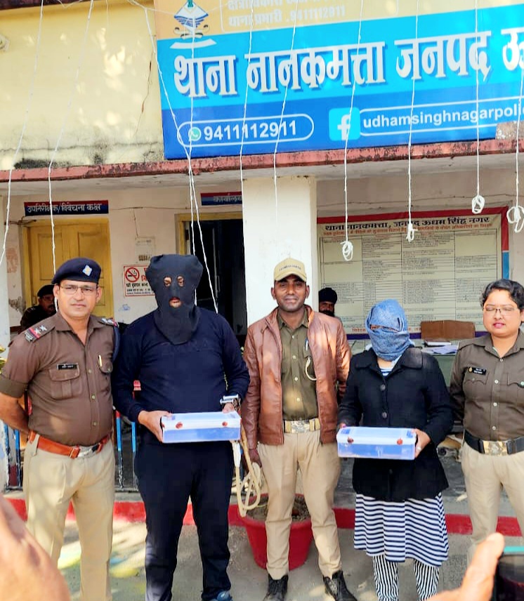 व्यापारी के लाखों रुपये लेकर फरार हुए मुंशी को महिला साथी सहित पुलिस ने दबोचा आरोपियों के कब्जे से एक लाख अडतालीस हजार की नगदी बरामद 