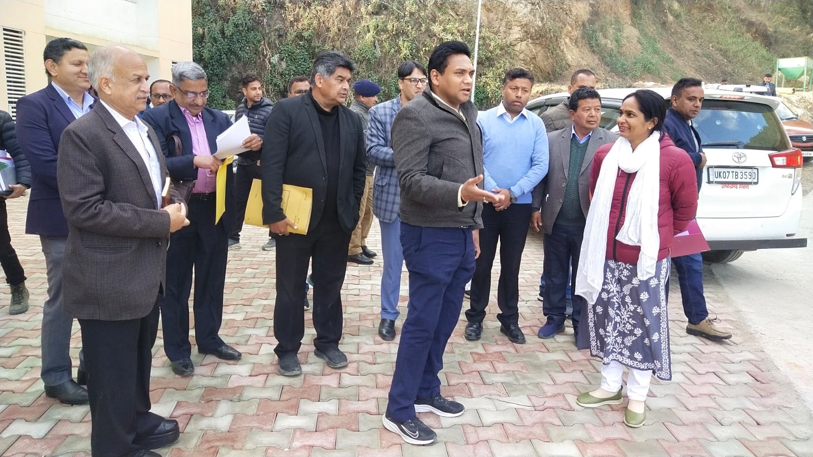 स्वास्थ्य सचिव ने किया बीडी पांडे जिला चिकित्सालय एक्सटेंशन यूनिट का निरीक्षण