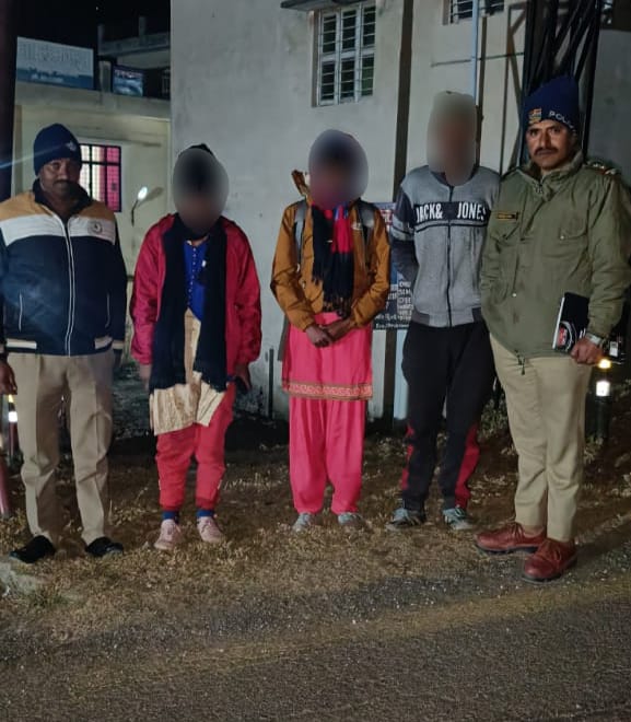 गुमशुदा युवती को चन्द घण्टों के अन्दर ही सकुशल बरामद कर उसके परिजनों के किया सुपुर्द