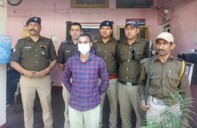 बीस हजार के इनामी आरोपी को उड़ीसा से किया गिरफ्तार