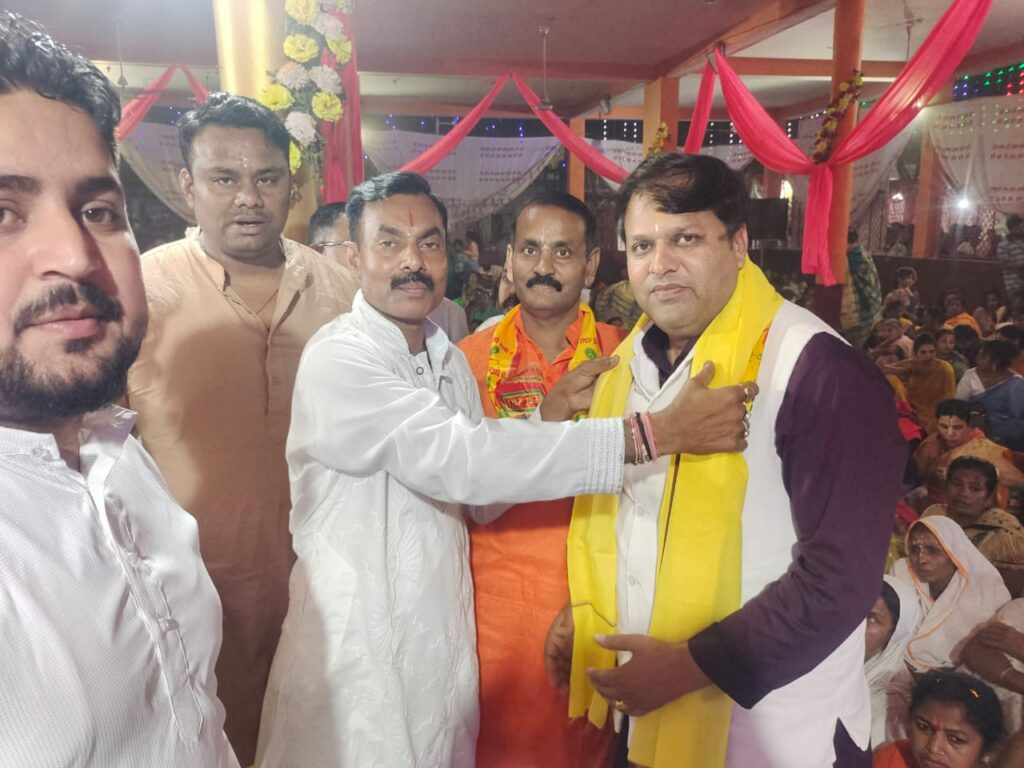 धार्मिक आयोजनों से समाज को मिलती है सही दिशाः विकास शर्मा