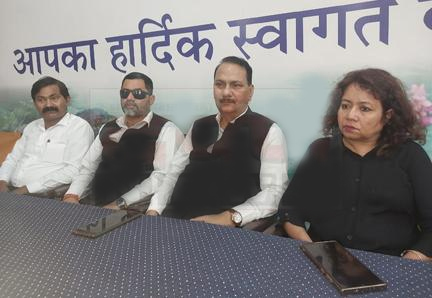 हाईकोर्ट की स्थापना के लिए पंतनगर विवि परिसर की भूमि उपयुक्त: तिवारी पत्रकारों से बातचीत में कार्यवाहक व नवनिर्वाचित अध्यक्ष ने दिया सुझाव