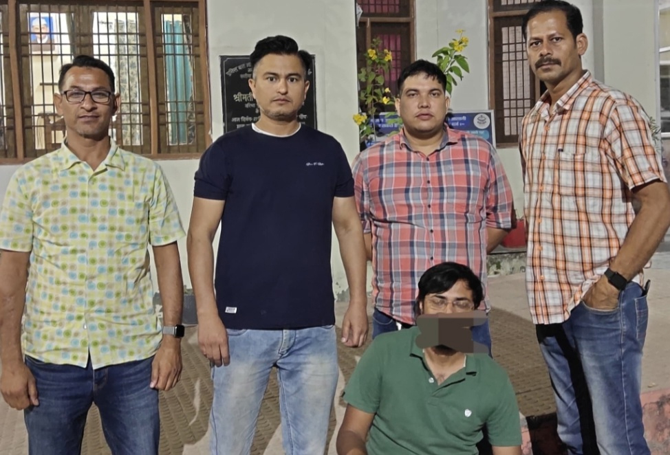 दो साल से फरार चल रहे सोसायटी के डायरेक्टर को एसटीएफ ने दबोचा उत्तराखंड और यूपी में धोखाधड़ी व ठगी के करीब 18 मुकदमे हैं दर्ज