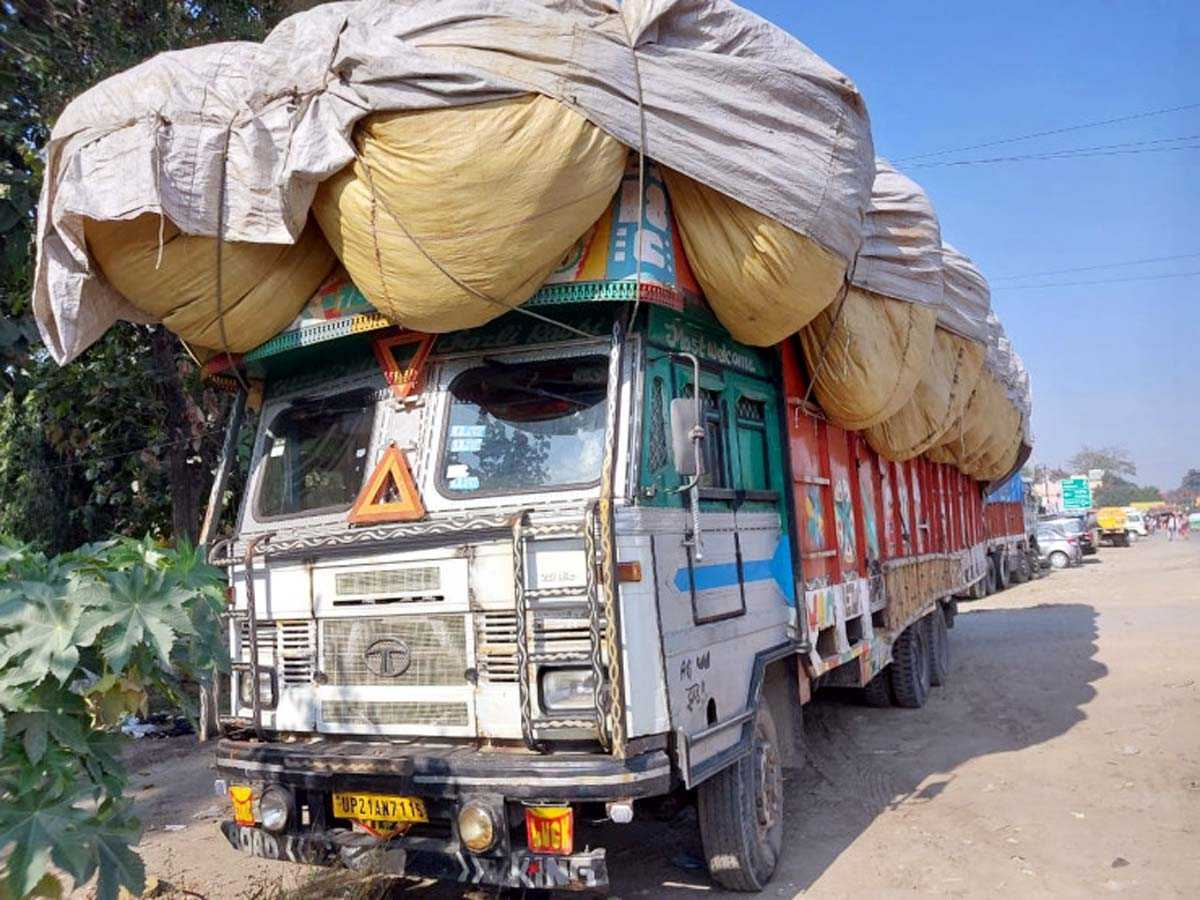 सड़क हादसा प्रकरण में सूबेदार की पत्नी की मौत प्रकरण में ट्रक चालक के खिलाफ मुकदमा दर्ज