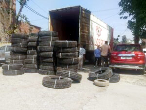 60 लाख के टायरों सहित चोरी हुए मुंजाल ट्रांसपोर्ट के ट्रक को पुलिस और SOG की संयुक्त टीम ने किया बरामद ड्राइवर और क्लीनर गिरफ्तार