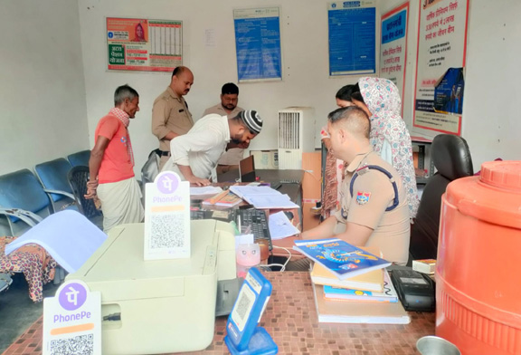 नानकमत्ता में एक ही रात में टूटे तीन दुकानों के ताले  