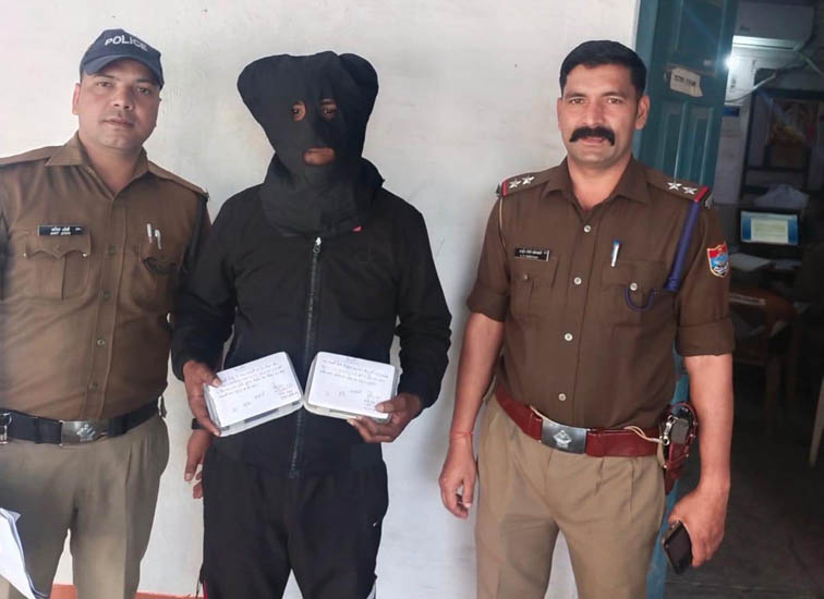 रम्पुरा पुलिस ने सटोरिया नगदी समेत दबोचा