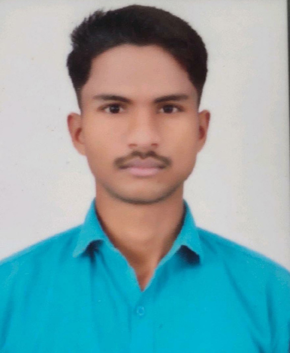 ट्रैक्टर की चपेट में आने से बाइक सवार युवक  की मौत