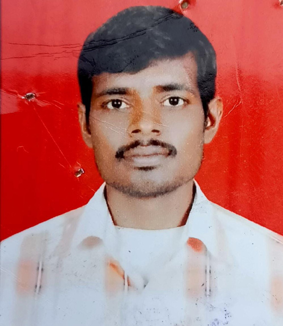 शक्तिफार्म में युवक की गला रेतकर हत्या