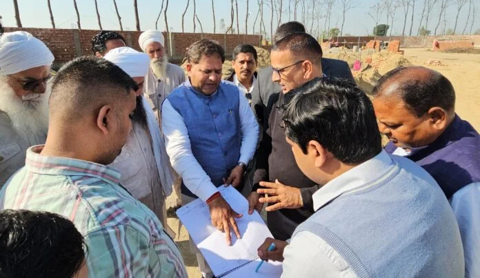 शहर को जल्द मिलेगी आवारा पशुओं से निजात: विकास