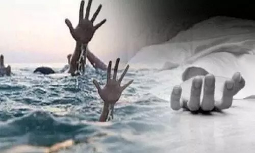 सेल्फी लेते समय शारदा नदी में डूबे दो सगे भाई, मौत