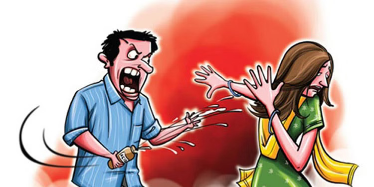 दुष्कर्म पीड़िता पर आरोपी ने फेंका तेजाब बुरी तरह झुलसी युवती अस्पताल में भर्ती