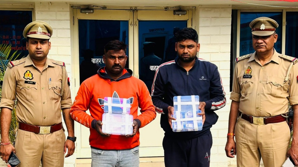 होली पर बाजार में नकली नोट खपाने से पहले दो तस्कर चढ़े पुलिस के हाथ